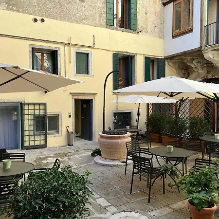 Corte Del Doge Di Rialto