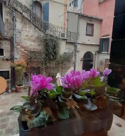 Nocleg ze śniadaniem Corte Del Doge Di Rialto