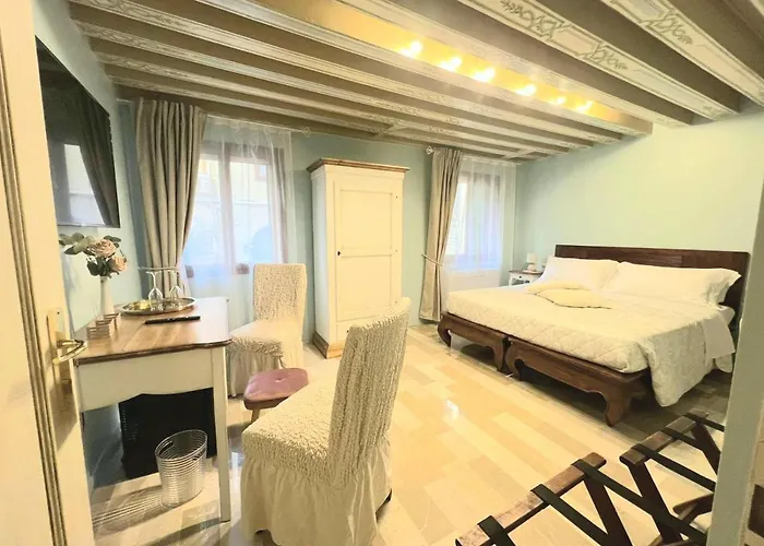 Corte Del Doge Di Rialto Bed & Breakfast 4*