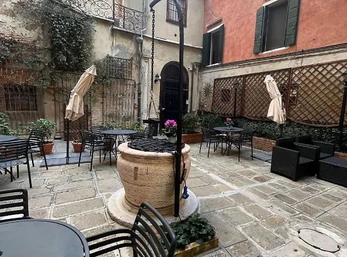 Corte Del Doge Di Rialto