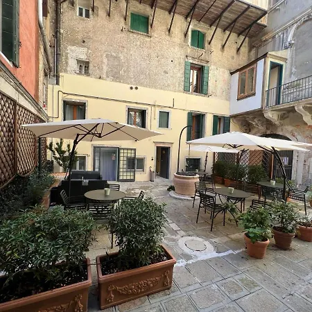 Corte Del Doge Di Rialto Benátky